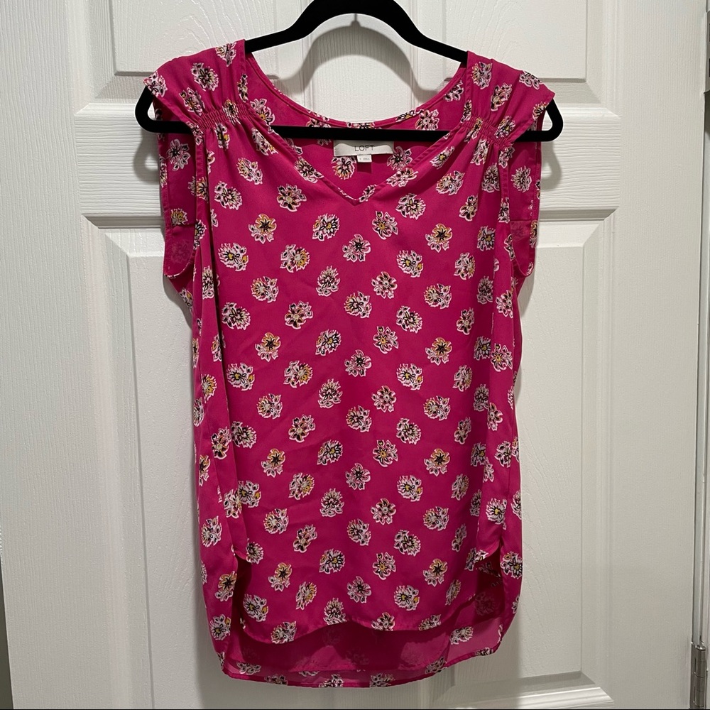 LOFT short sleeve blouse in pink with exquisite floral print